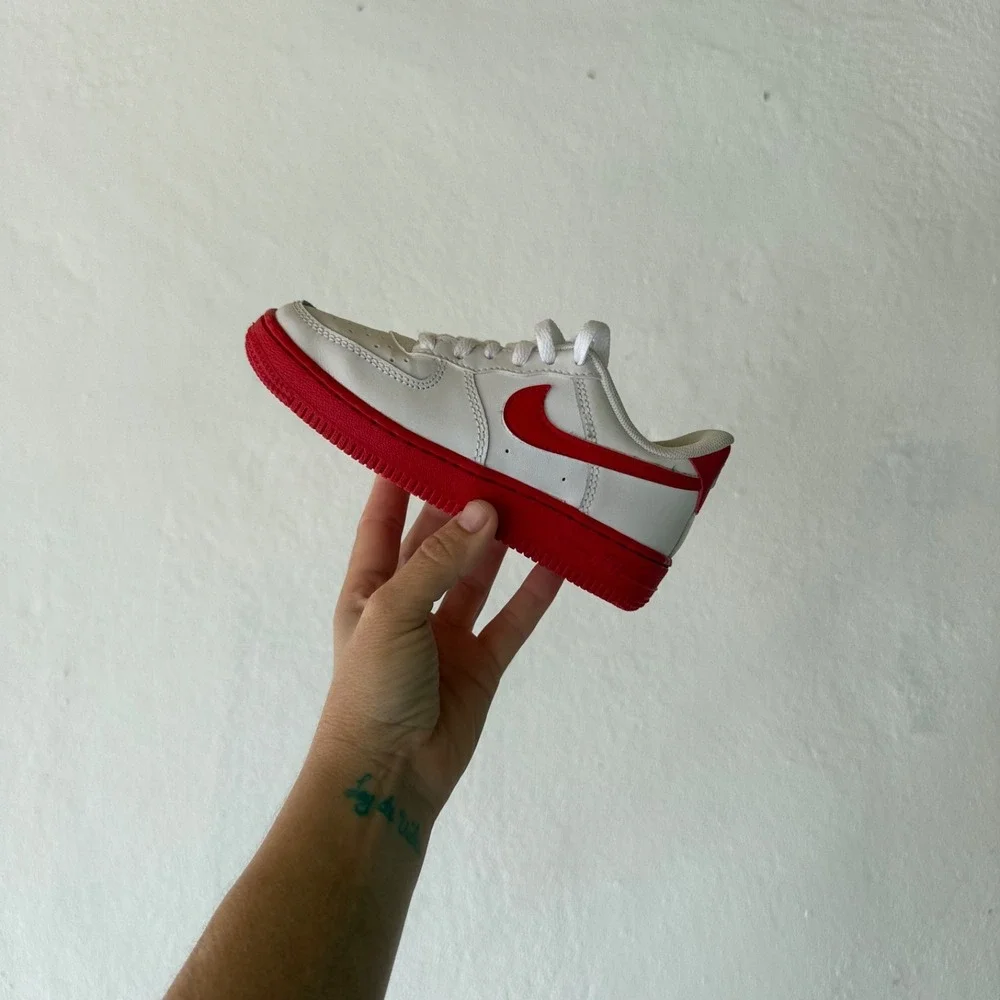 Nike Air Force 1 Low Sneakers Kids Size 11C White Red CZ5900-102